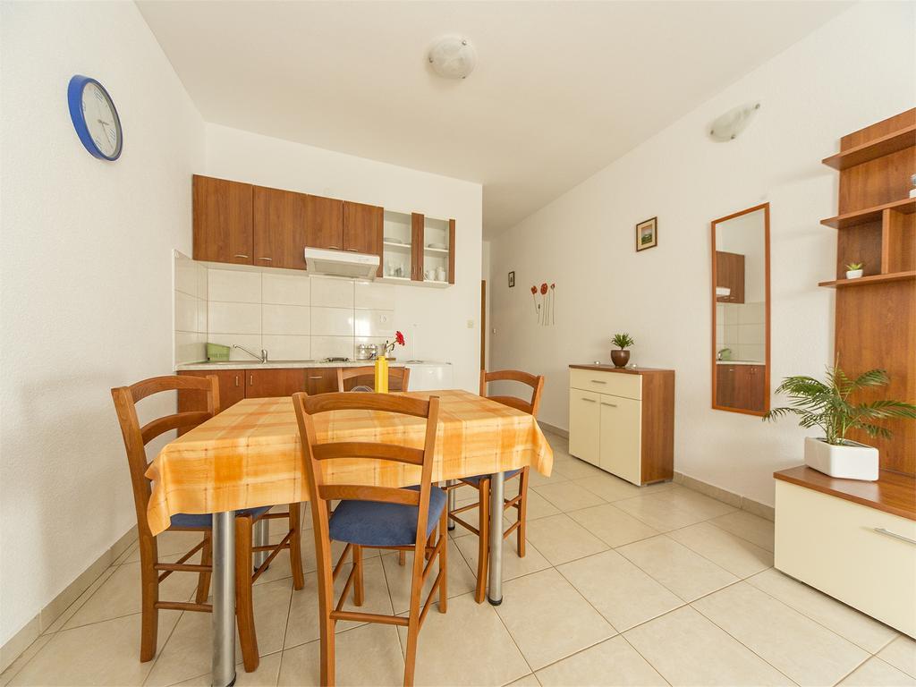 Apartments Katoro Relax Umag Exteriör bild