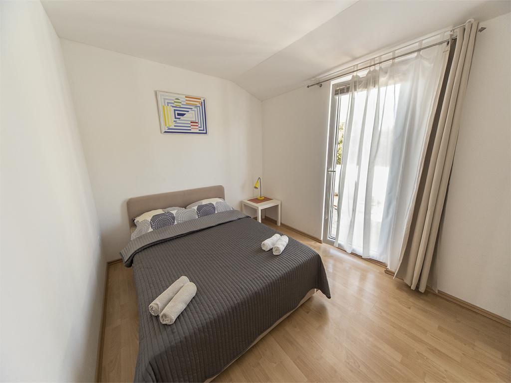 Apartments Katoro Relax Umag Exteriör bild