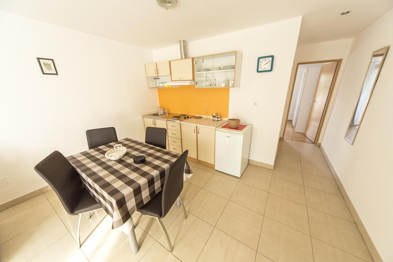 Apartments Katoro Relax Umag Exteriör bild